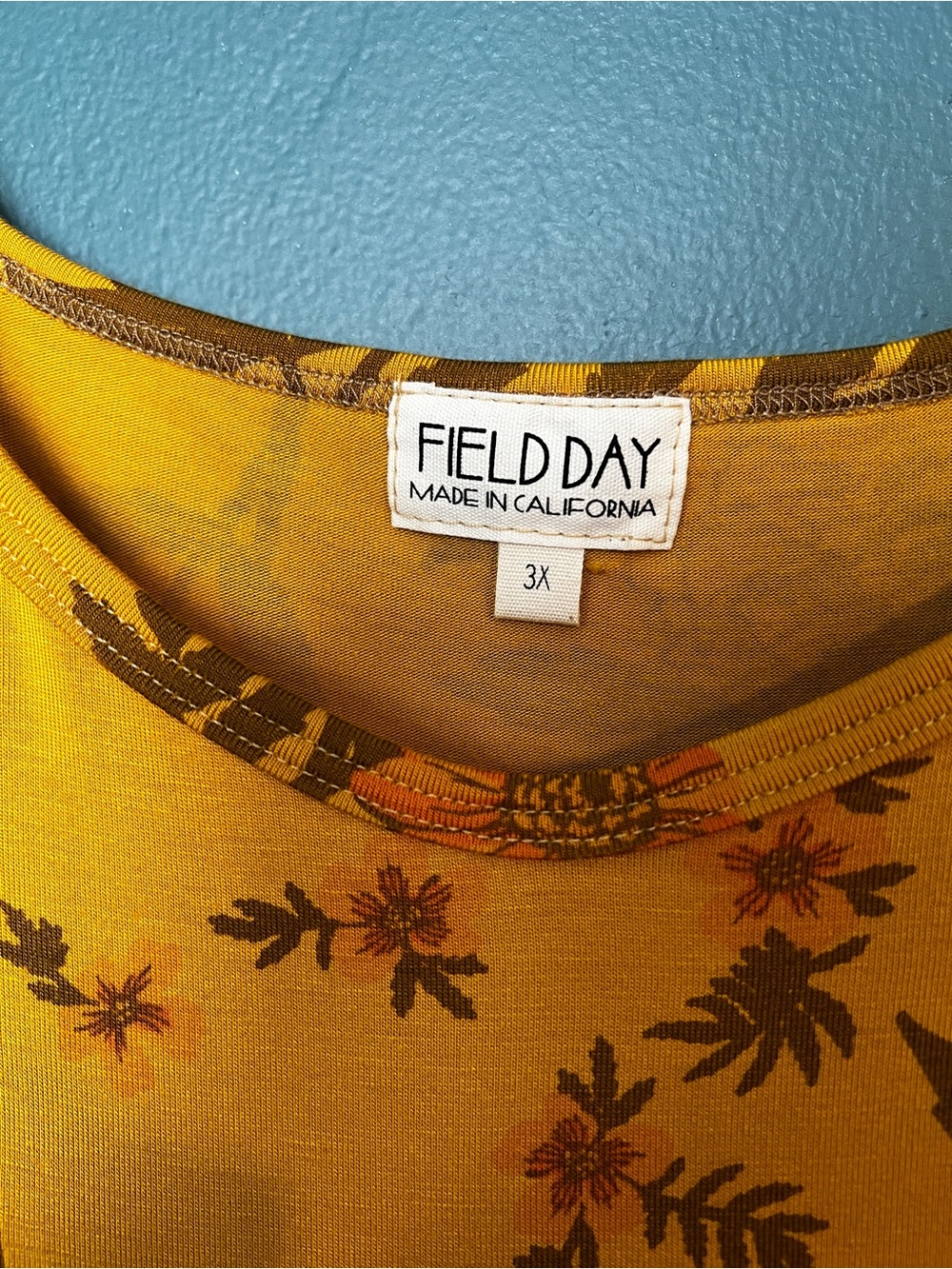 Field Day Floral Josephine Dress in Pea Soup Marigold 3x 100% cotton - Picture 2 of 4